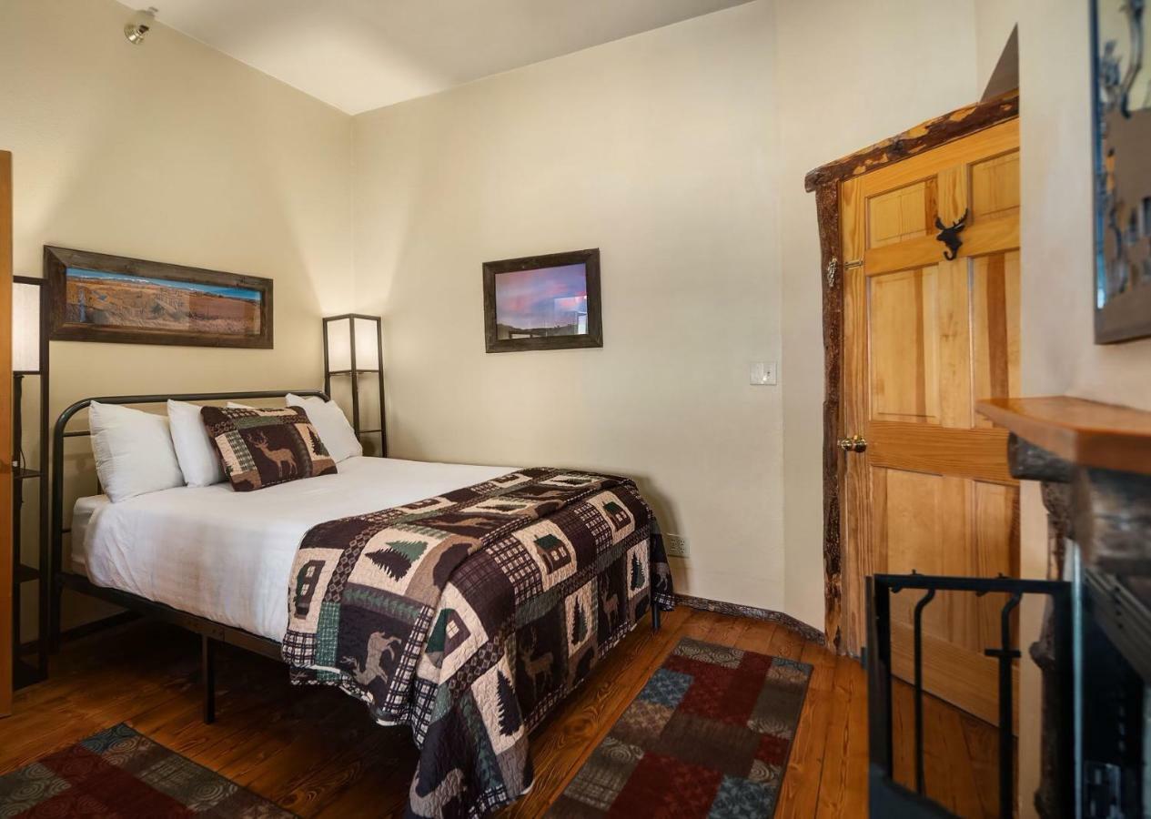 Bar N Ranch Villa West Yellowstone Exterior photo