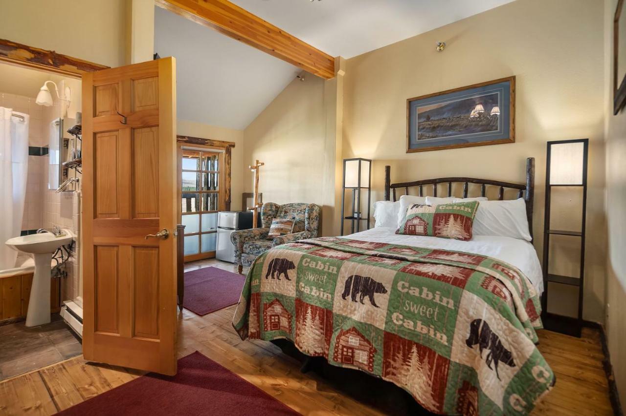 Bar N Ranch Villa West Yellowstone Exterior photo