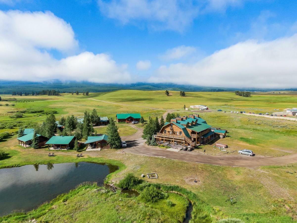 Bar N Ranch Villa West Yellowstone Exterior photo